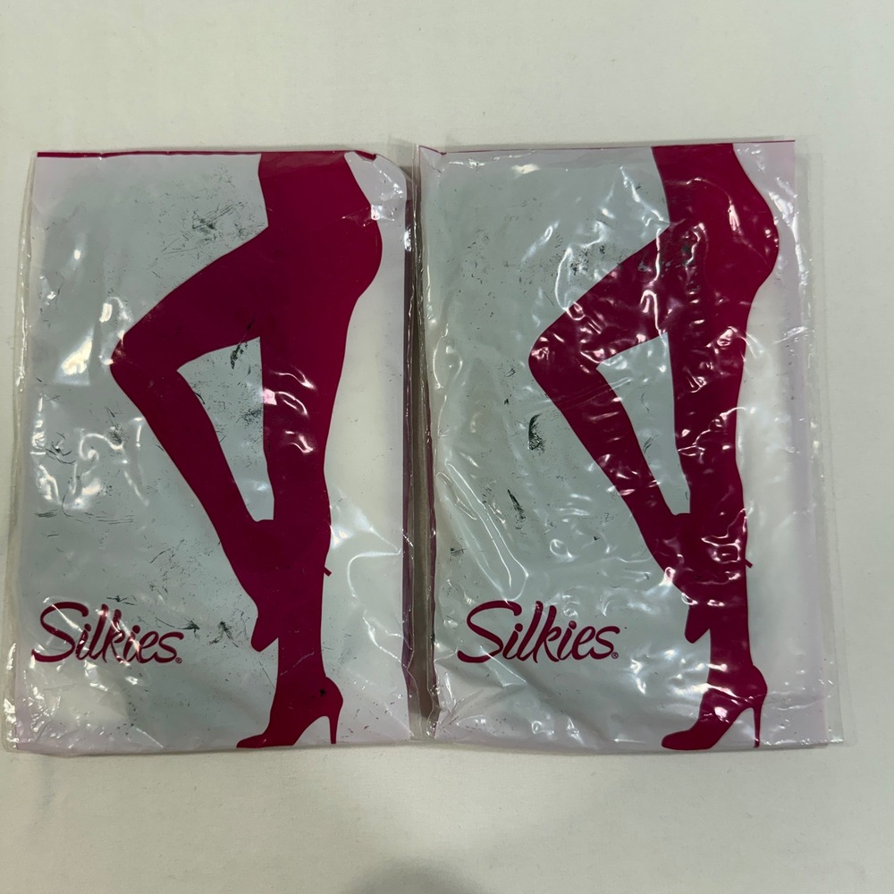 2 Pair Silkies Ultra Control Top Pantyhose Large Taupe Sheer USA Made 030305